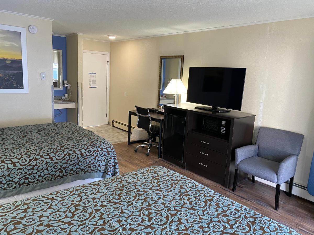 Days Inn By Wyndham Lincoln Exterior photo