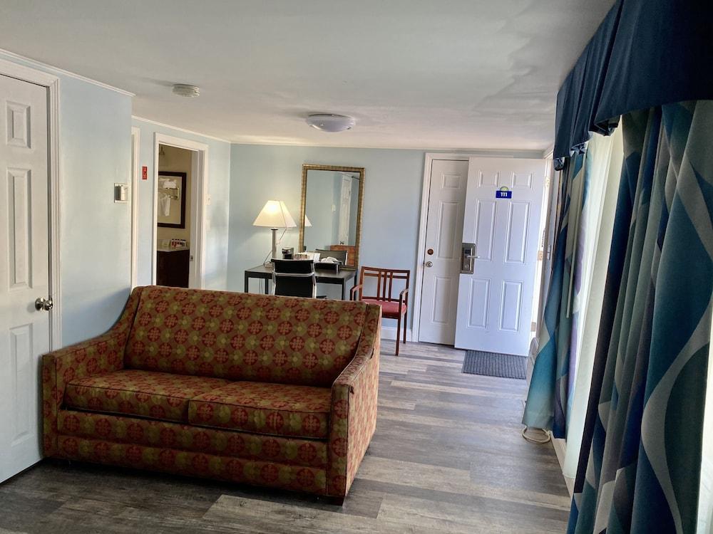 Days Inn By Wyndham Lincoln Exterior photo