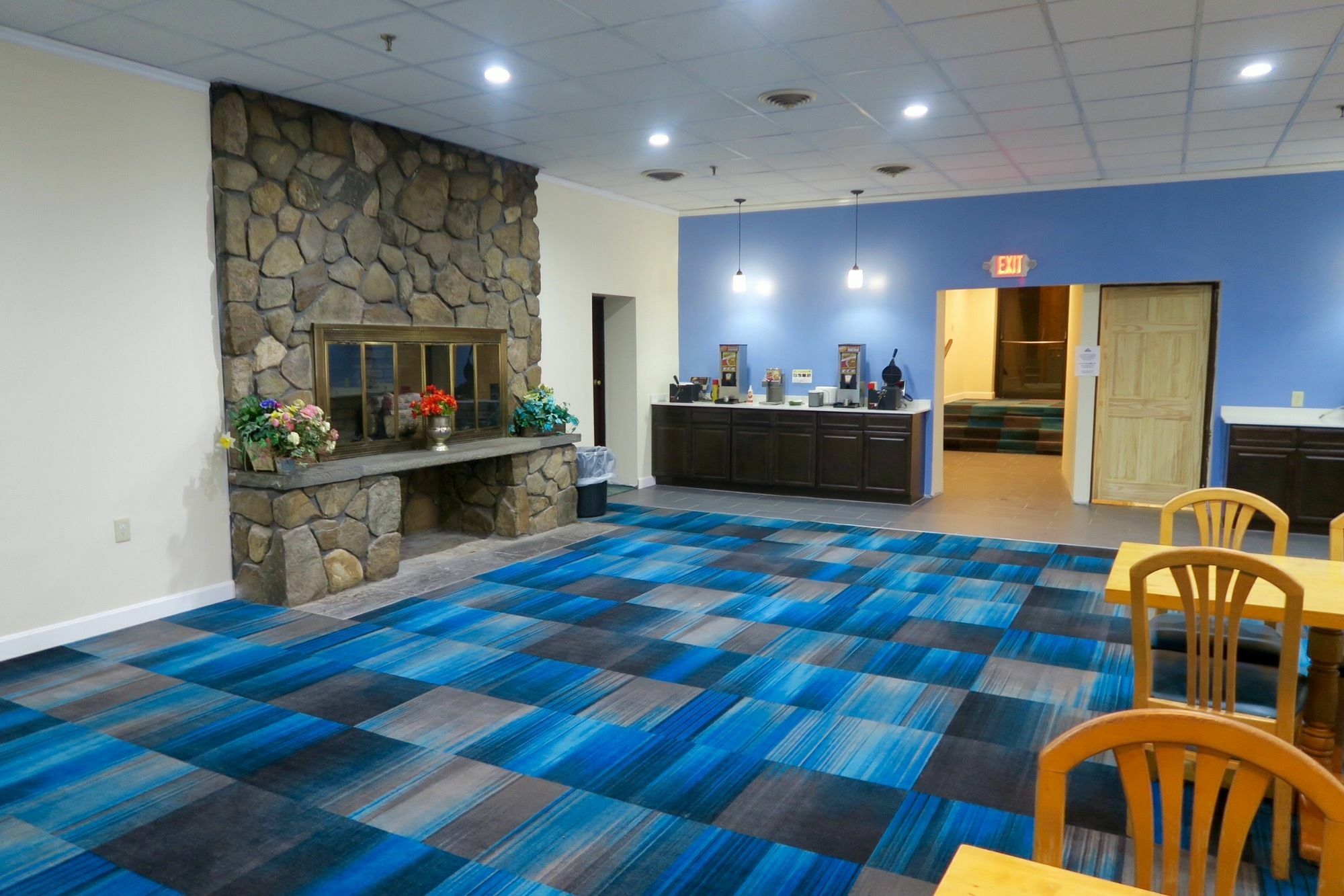 Days Inn By Wyndham Lincoln Exterior photo